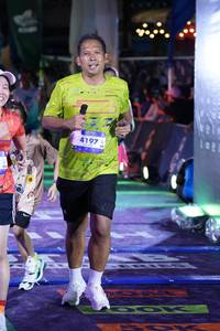 BIB: 4197
                            <button type="button" onclick="openModal(26224639)" class="btn btn-primary btn-sm float-right btn-popup" data-toggle="modal" data-target=".modal-high-quality">
                        <i class="fas fa-shopping-cart"></i> Add to Cart
                    </button>
                                            <button type="button" onclick="isThisMe(26224639, true)" class="btn btn-success btn-sm float-right btn-popup btn-isme hidden" data-toggle="tooltip" data-placement="bottom" title="นี่คือรูปของคุณใช่ไหม คลิกที่นี่เพื่อเอาเข้าอัลบั้ม">
                        <i class="fas fa-plus"></i> Add to album
                    </button>
                    <button type="button" onclick="isThisMe(26224639, false)" class="btn btn-warning btn-sm float-right btn-popup btn-isnotme hidden">
                        <i class="fas fa-ban"></i> Remove from album
                    </button>